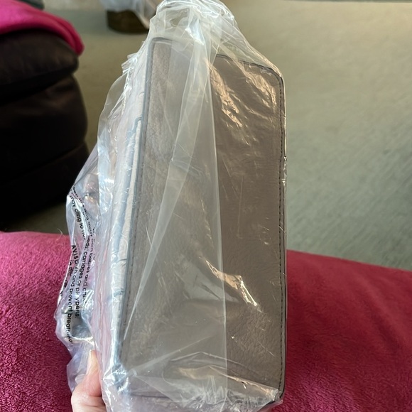 Steve Madden Satchel Crossbody bag Mushroom Taupe debossed Logo Purse NWT - Picture 6 of 12